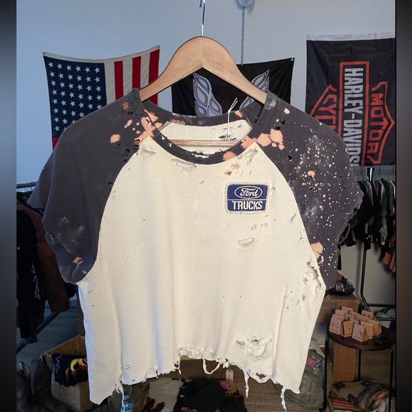 Vintage Ford - Picture 1 of 2